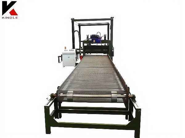 Estación de colocación de madera contrachapada de alto rendimiento perfecta para la línea de producción de madera contrachapada